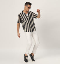 Load image into Gallery viewer, Zigzest Crochet Shirt