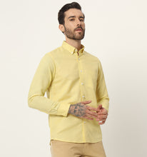 Load image into Gallery viewer, Pineapple Linen Shirt