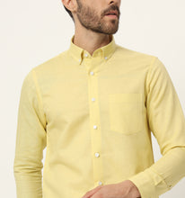 Load image into Gallery viewer, Pineapple Linen Shirt