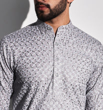 Load image into Gallery viewer, Aaghaz Embroidered Kurta