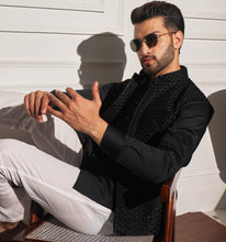 Load image into Gallery viewer, Porus Black Velvet Embroidered Nehru Jacket