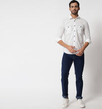 Load image into Gallery viewer, White Contrast Stitch Detail Shirt
